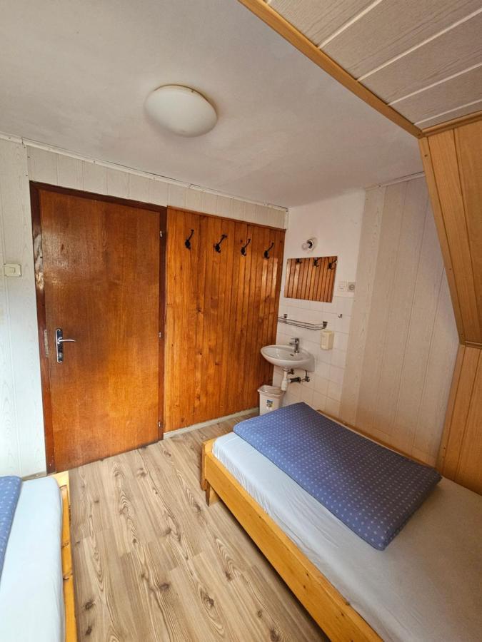 Hotel Ruska Koca Hočko Pohorje Exterior foto
